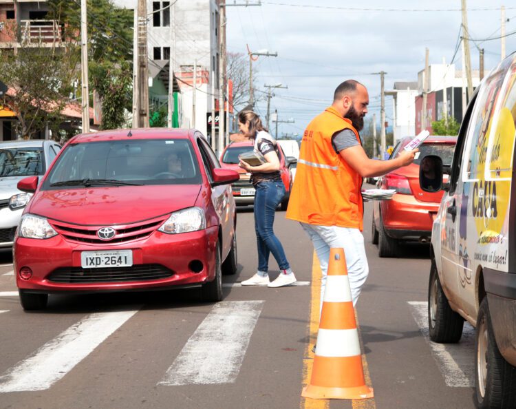 Blitz abordou ações para um trânsito melhor e seguro