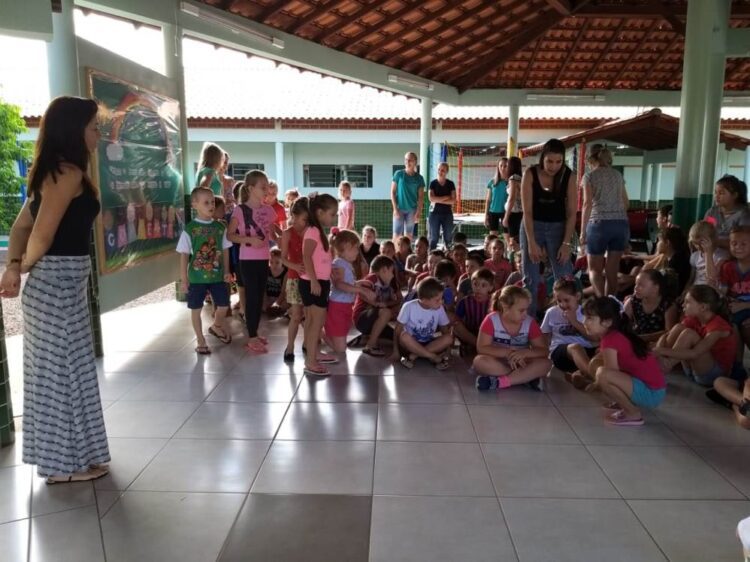 Ano letivo na rede municipal com 574 alunos