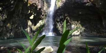 Conheça a  Cascata do Trovão em Canudos do Vale