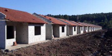 Casas populares chegam a 60% de obras concluídas