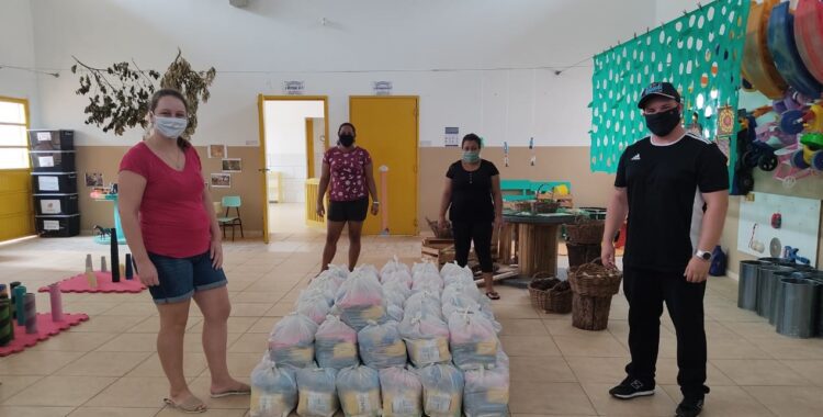 Estrela: Merenda escolar reverte em cestas básicas em Estrela