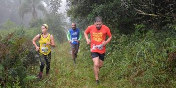3ª Corrida de Aventura: um domingo de chuva, exercício físico e muita diversão