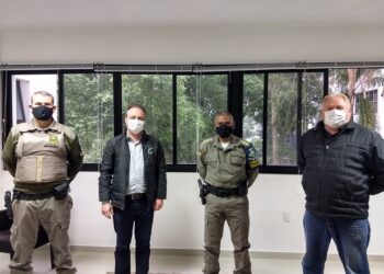 Comando regional da BM busca apoio da ACI-E para adesão a programa de aparelhamento da segurança pública