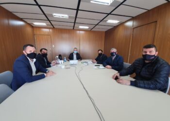 Asfalto entre Arroio do Meio a Capitão pauta reunião com secretário Luiz Carlos Busato            