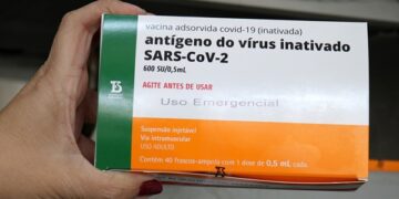 Concluída a aplicação das 123 primeiras doses da vacina contra a Covid-19