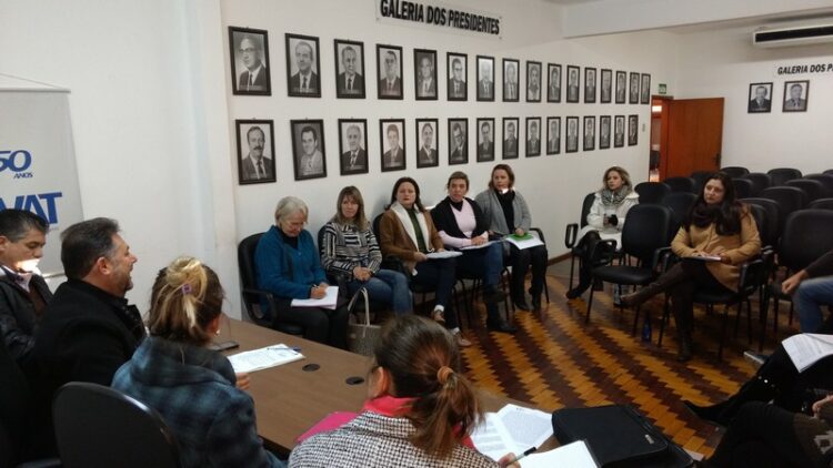 Estrela vai qualificar atendimento a usuários da Saúde e Assistência