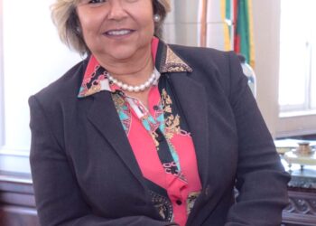 ACI-E oferece curso sobre etiqueta com foco no atendimento e na concretização de melhores negócios