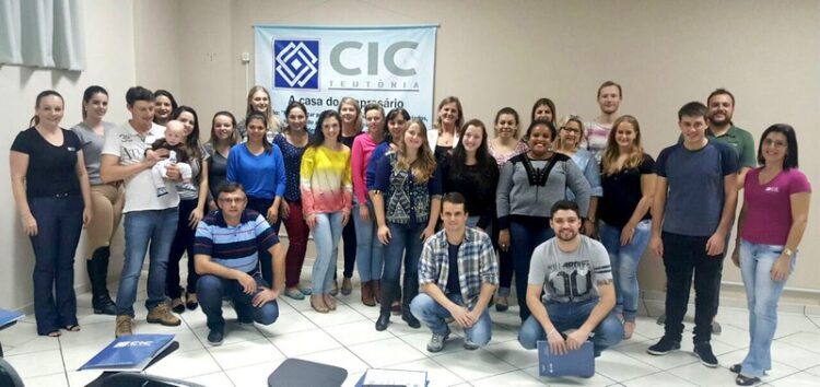 CIC Teutônia realiza mais um treinamento gratuito sobre crédito e cobrança
