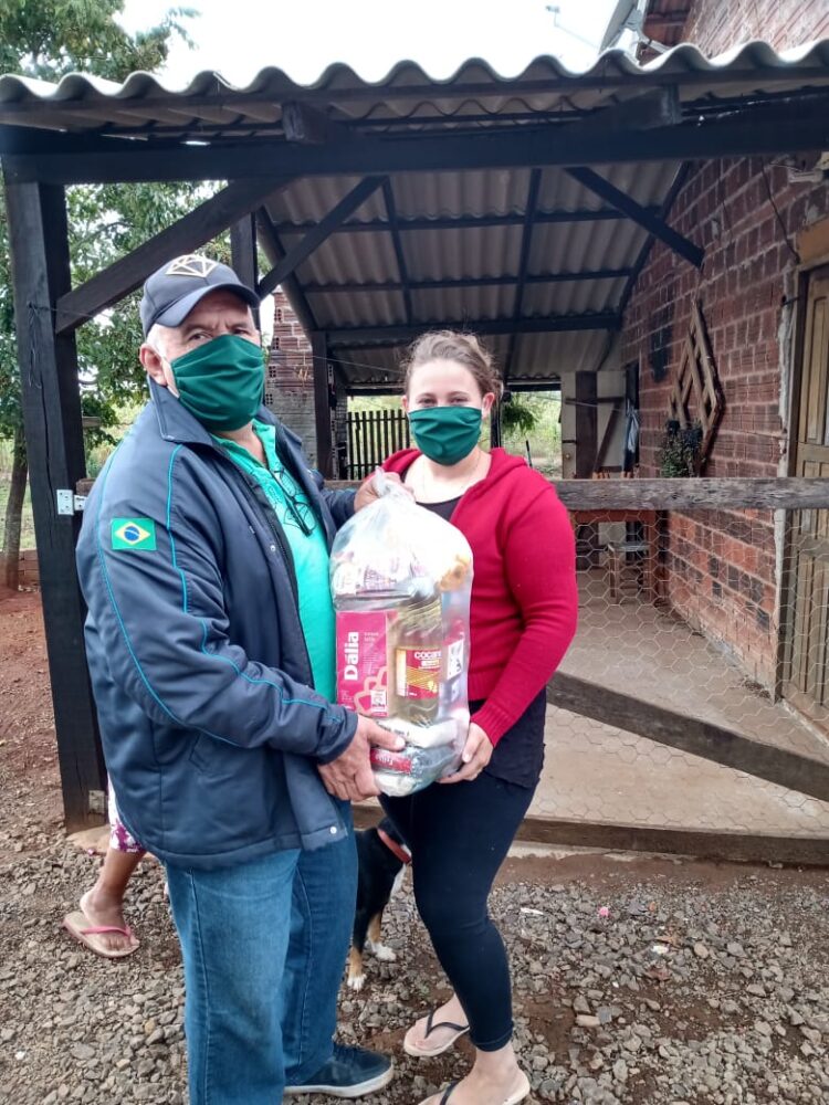Assistência social já entregou 180 cestas básicas para famílias carentes