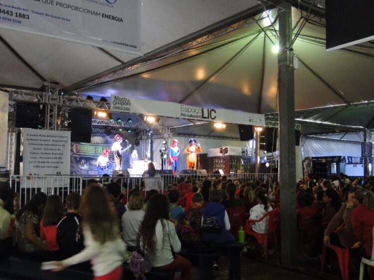 Espaço Cultural da Mostra Guaporé recebe música e dança neste final de semana