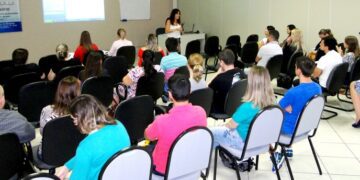 Curso de gestantes auxilia famílias a aproveitarem o momento com mais saúde e bem-estar