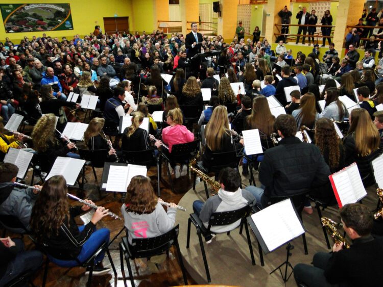 Sincronismo e solidariedade marcam evento