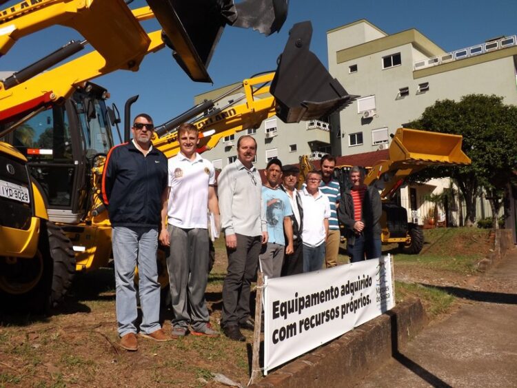 Mais duas máquinas novas chegam a Marques
