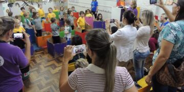 Homenagens pelo Dia das Mães reúnem a família no Colégio Teutônia