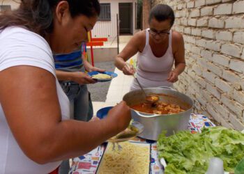 2º almoço comunitário na Casa de Acolhida
