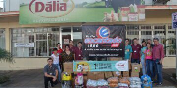 Agropecuária Dália e Grupo Encantado de Comunicação entregam ração a entidades protetoras de animais