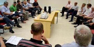 Languiru e parceiros buscam alternativas para pequenos produtores de leite