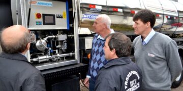 Languiru e transportadores de leite realizam testes com equipamento de tecnologia portuguesa