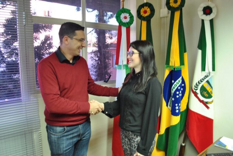 Presidente da Câmara Municipal assume prefeitura de Encantado