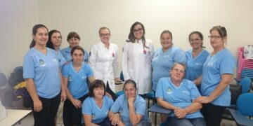 Dentistas promovem capacitação para agentes de saúde