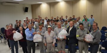 Certel reconhece dedicação de profissionais depois do temporal