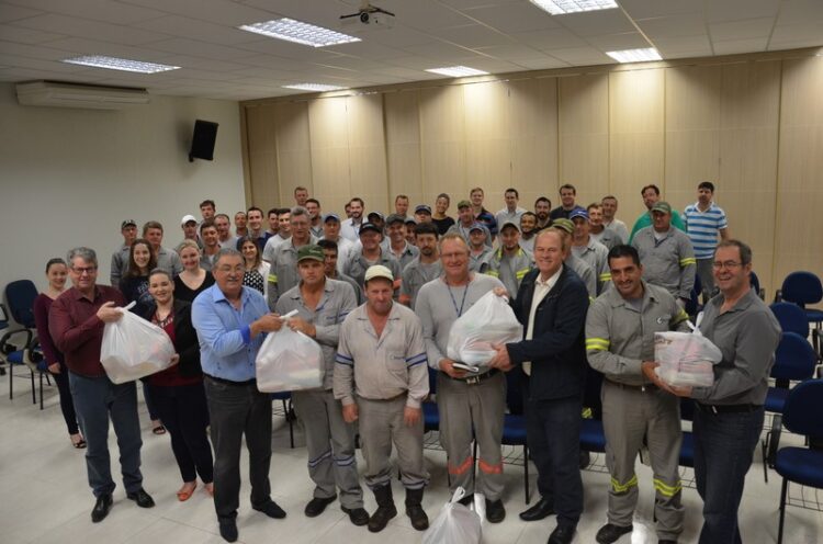 Certel reconhece dedicação de profissionais depois do temporal