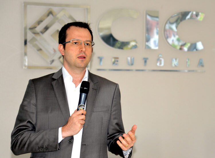 Economista revela otimismo para o cenário econômico brasileiro em 2019