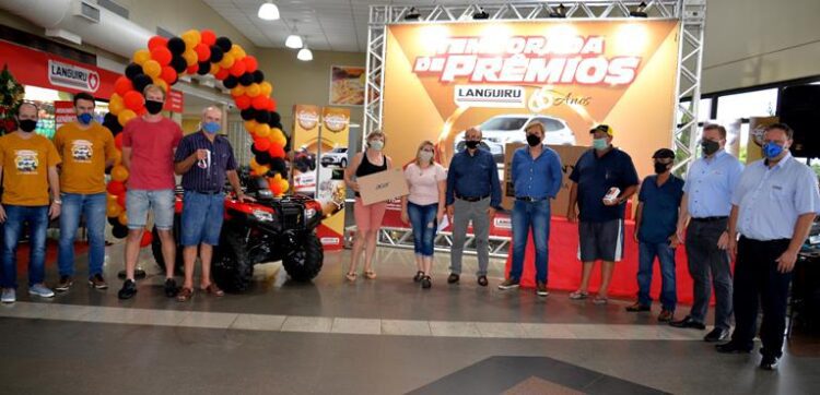Contemplados recebem premiação de campanhas da Languiru