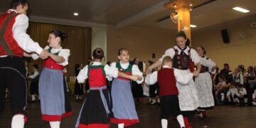 Município sedia festival de danças folclóricas