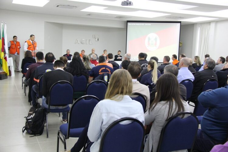 Defesa Civil realiza treinamento com agentes da região