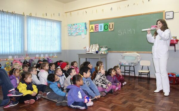 Projeto de Saúde Preventiva Bucal percorre Escolas Municipais