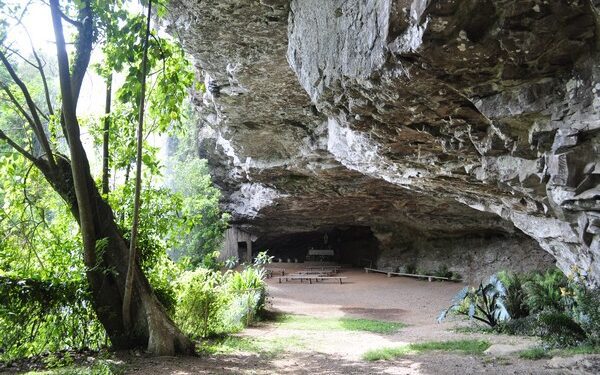 Gruta Nossa Senhora de Lourdes
