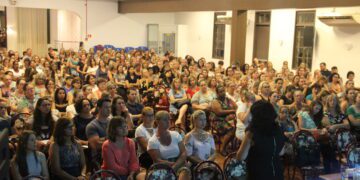 Emilia Cipriano palestra em Formação Pedagógica de Estrela