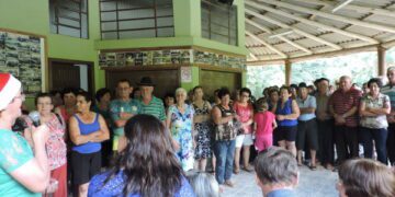 Confraternizações marcam encerramento de grupos da terceira idade