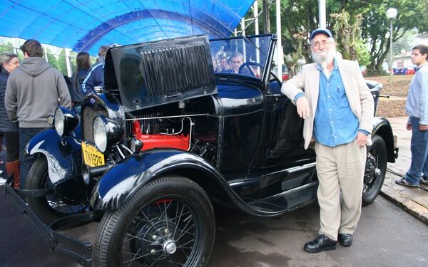 Organização comemora sucesso do 1º Encontro de Carros Antigos e Derivados