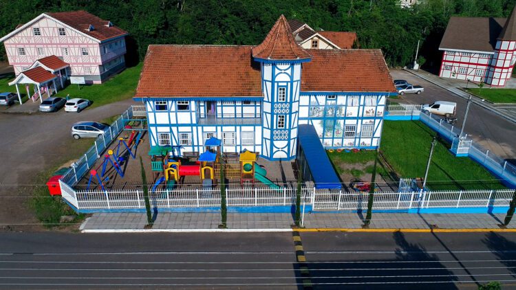 Município anuncia cedência de prédio para Ensino Médio