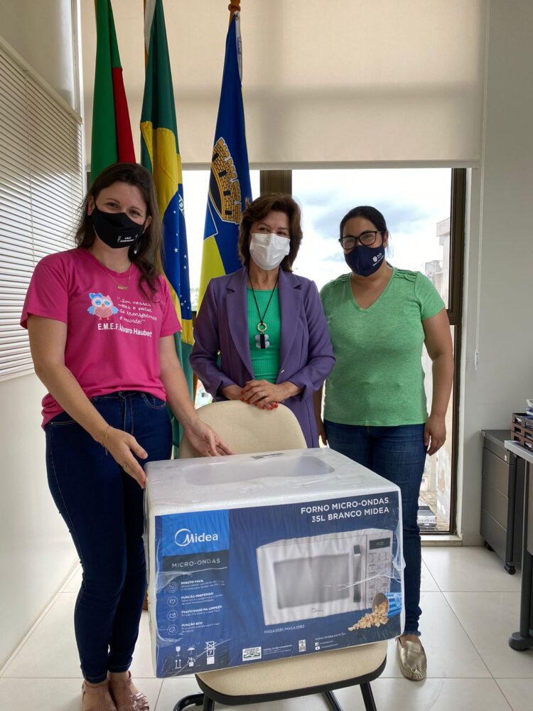 Administração de Taquari investe R$ 308 mil na compra de móveis para escolas