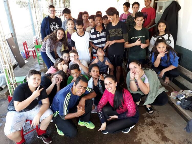 Gincana das Cores movimenta mais de 50 adolescentes do Projovem
