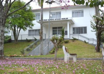 EJA de ensino médio recebe inscrições