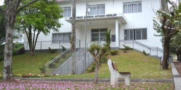 EJA de ensino médio recebe inscrições