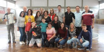 Moradores do Centro apresentam “A Casa da Nona” neste domingo
