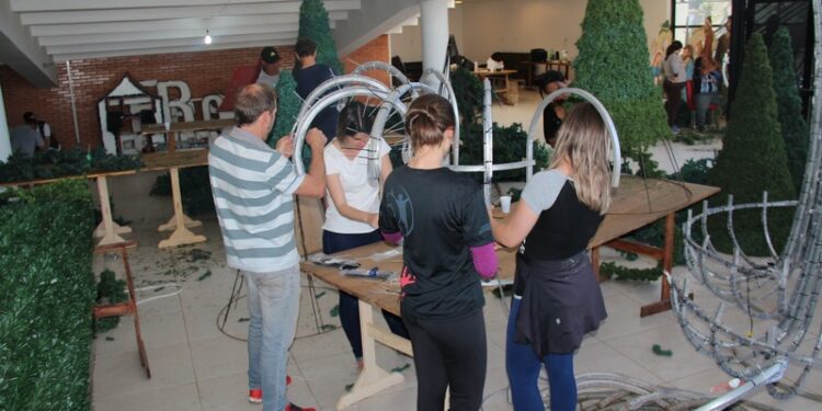Barracão de Natal: voluntários começam o trabalho segunda-feira