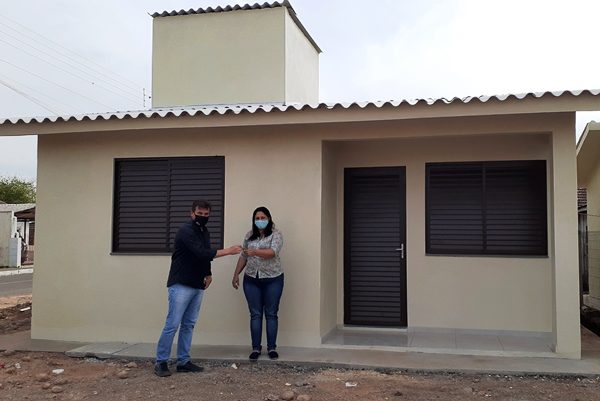 Duas novas unidades habitacionais do PAC 2 são entregues no São Francisco