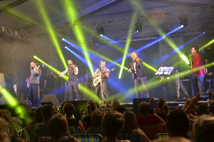 Primeiros detalhes do Natal na Praça de Estrela são acertados