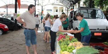 Aniversário de seis anos da Feira do Produtor e 17ª Campanha de Descarte movimentam Rua de Eventos neste sábado