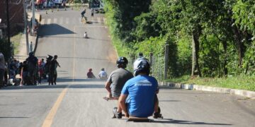 Diversão e adrenalina ladeira abaixo