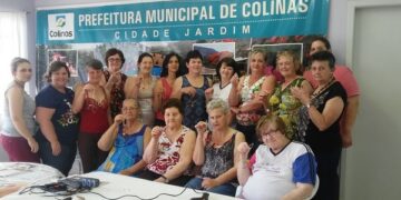 Enfeites de Natal são produzidos em oficina