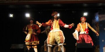 Milhares de pessoas prestigiaram a VII Noite Natalina