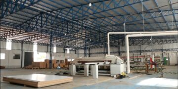 Administração entrega reforma de antigo prédio industrial