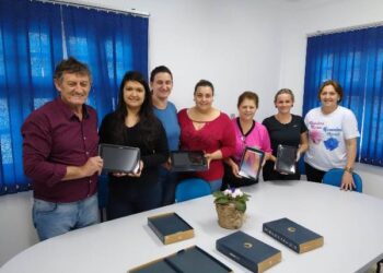 Agentes de saúde recebem tablets